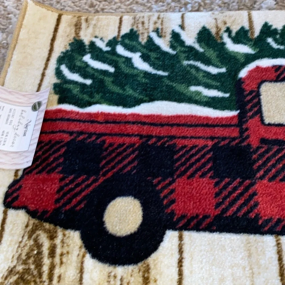 NEW Holiday Decor Accent Rug - Picture 9 of 10